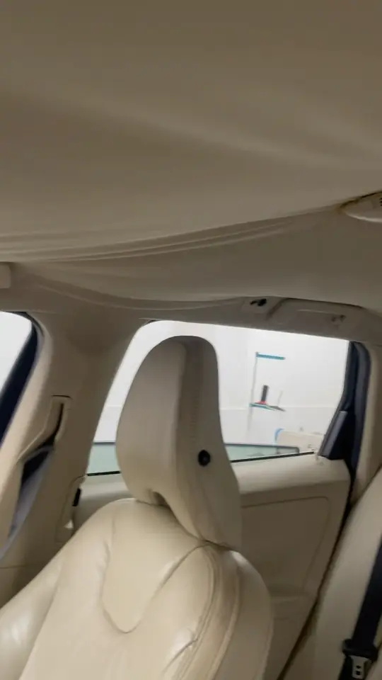 Volvo XC60: teto