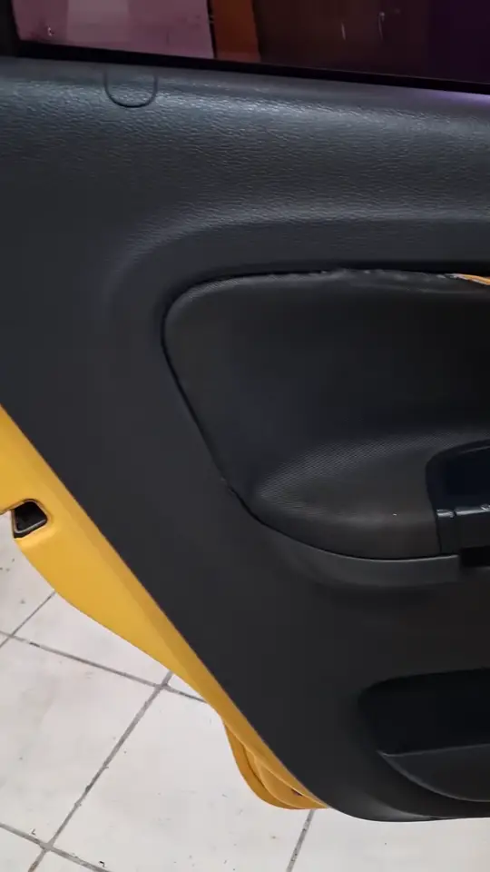 VW Gol: portas