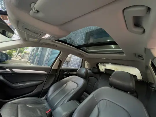 Audi Q3: teto