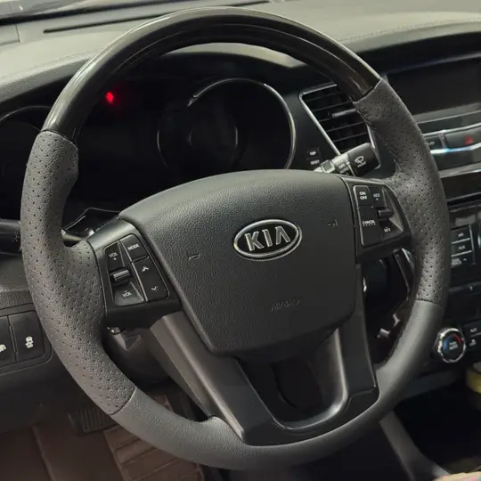 Kia Cadenza: volante