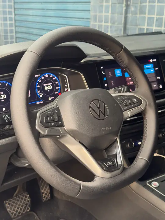 VW T-Cross: volante